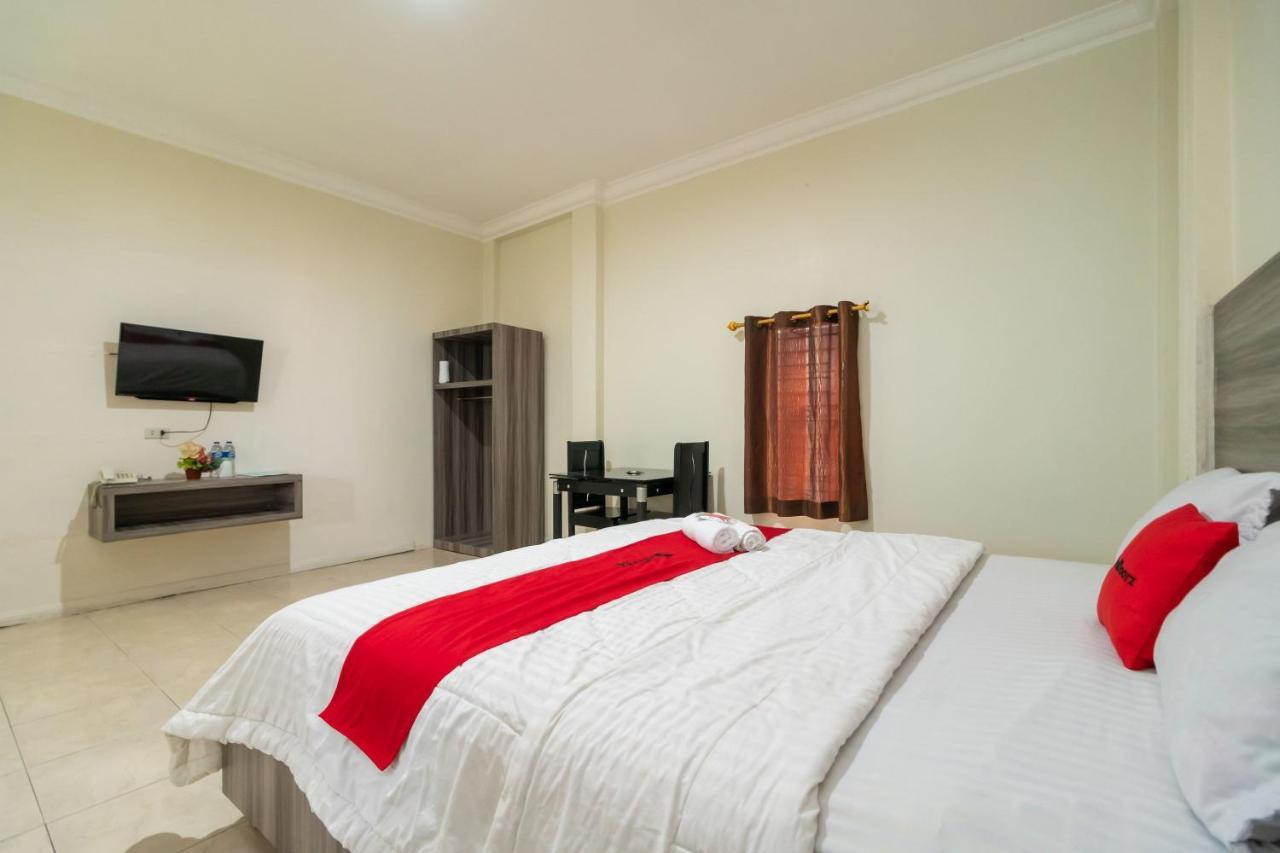 Hotel Reddoorz @ Pematangsiantar Extérieur photo