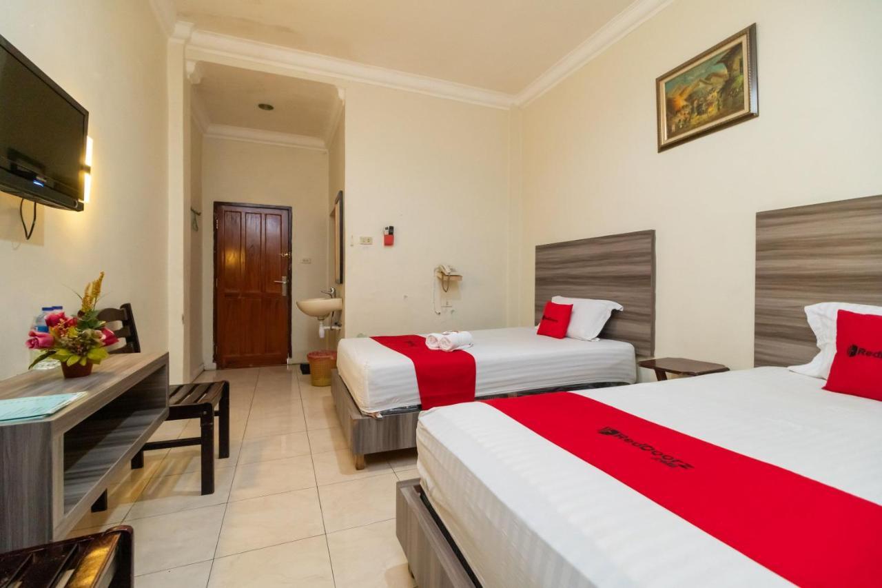 Hotel Reddoorz @ Pematangsiantar Extérieur photo