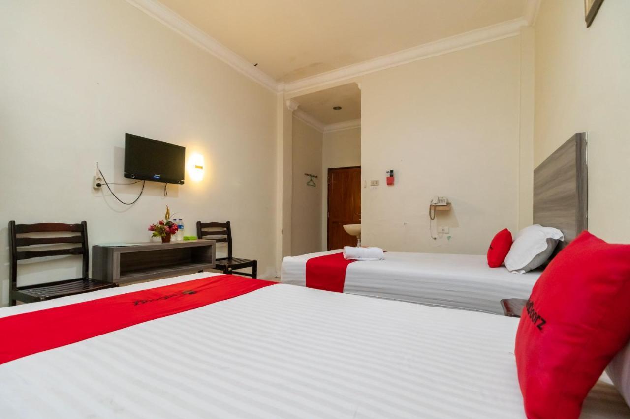 Hotel Reddoorz @ Pematangsiantar Extérieur photo