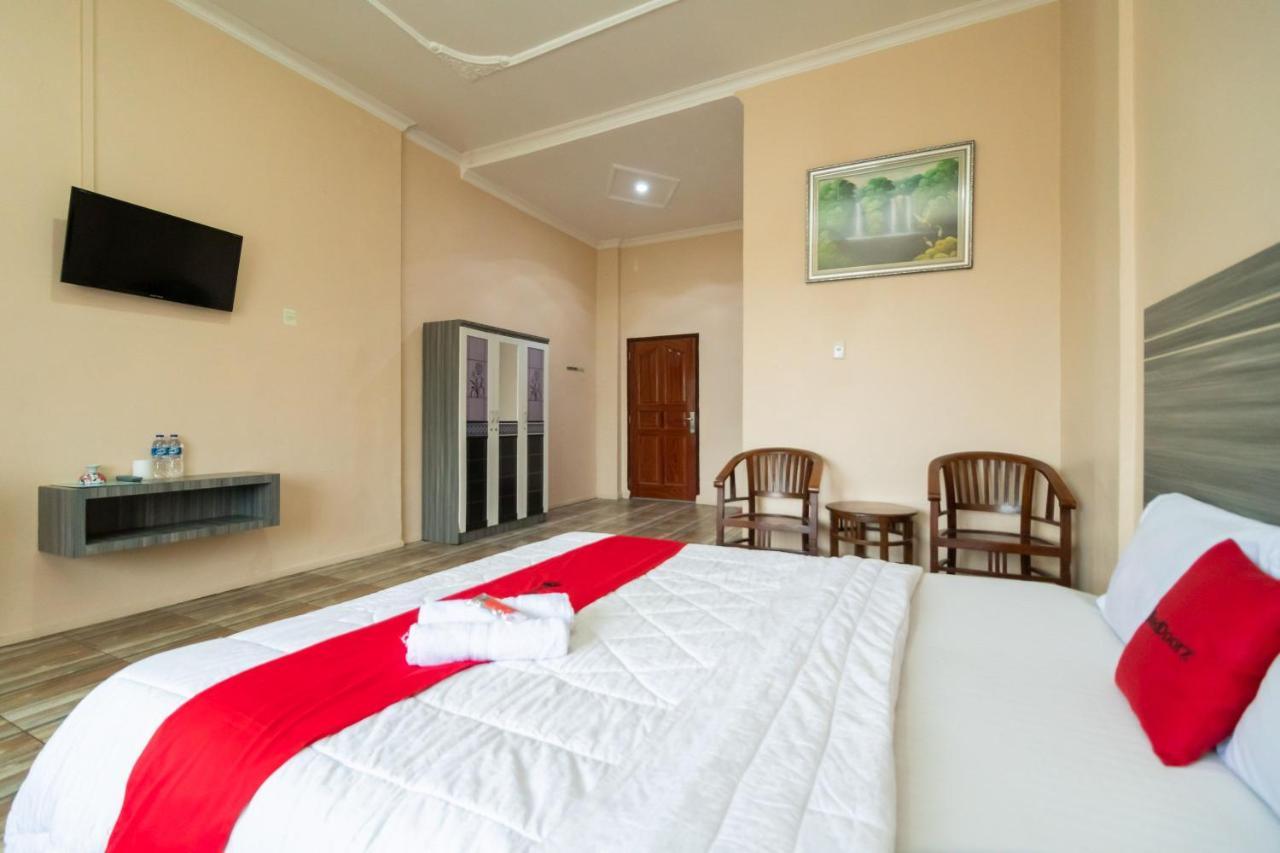 Hotel Reddoorz @ Pematangsiantar Extérieur photo