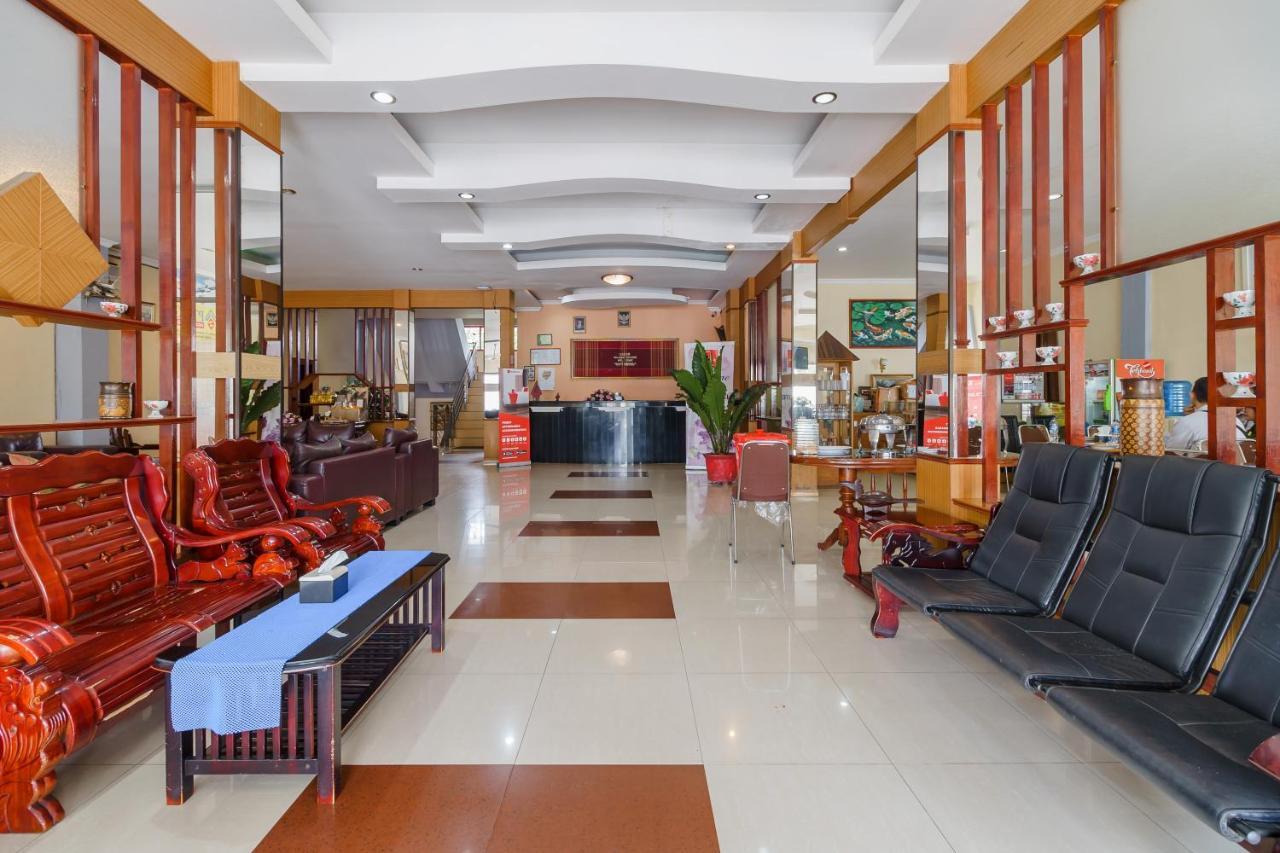 Hotel Reddoorz @ Pematangsiantar Extérieur photo